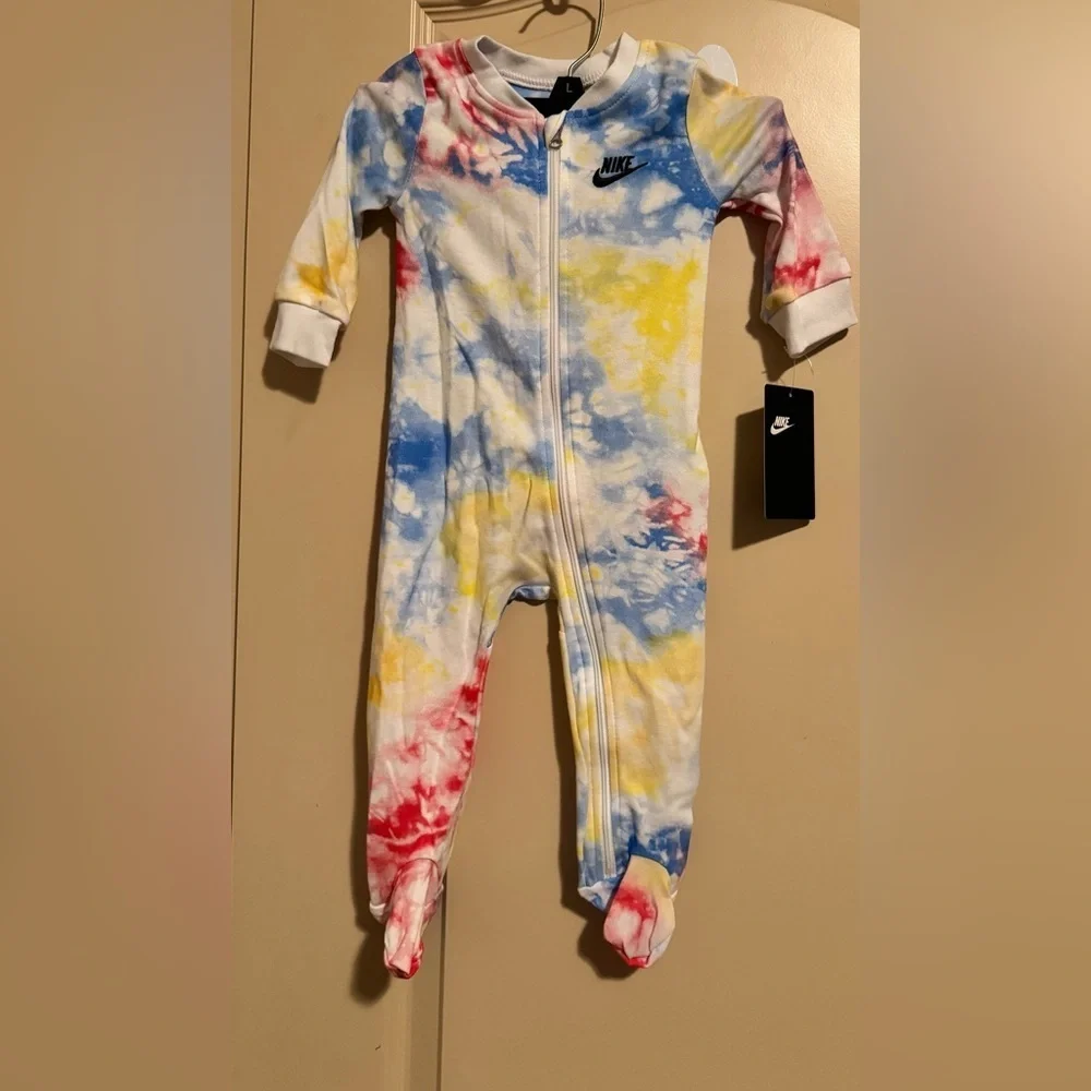 Nike baby's boys tie-dye footed coverall.